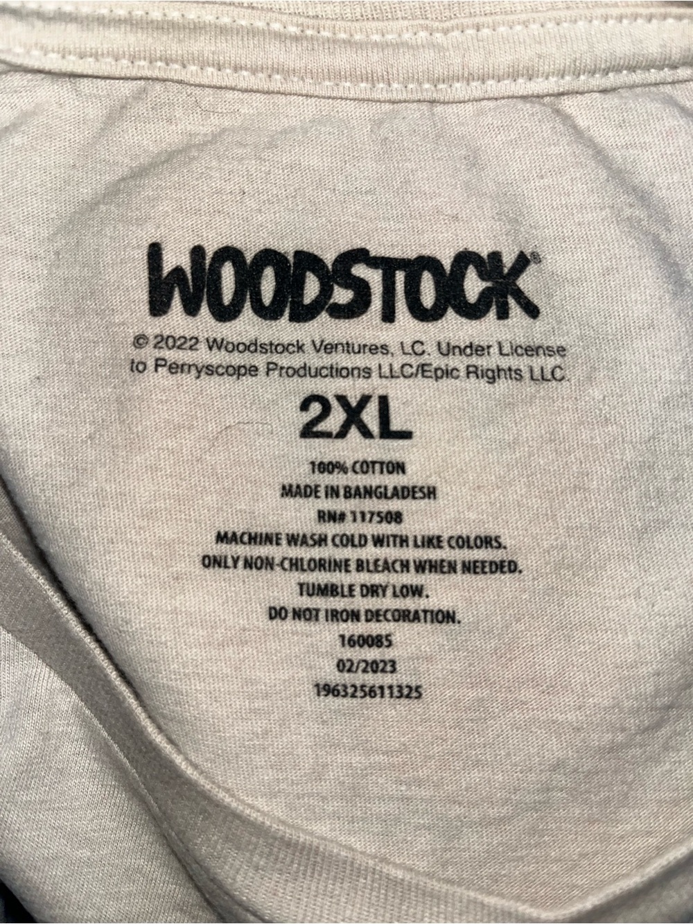Woodstock Graphic tee - Picture 4 of 4